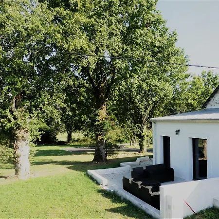 Jolie Longere Pres Canal Nantes-brest Holiday home