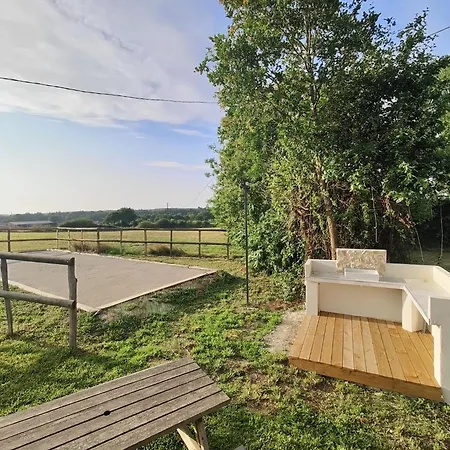 Jolie Longere Pres Canal Nantes-brest Holiday home Guenrouet
