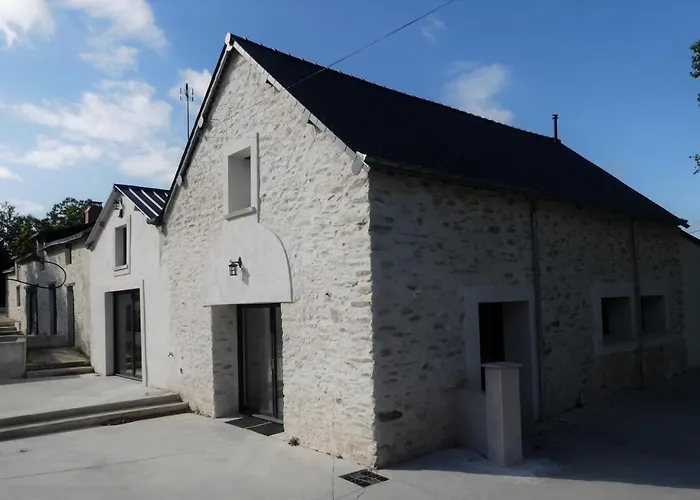 Jolie Longère Près Canal Nantes-brest ' Pétanque Hébergement de vacances Guenrouet