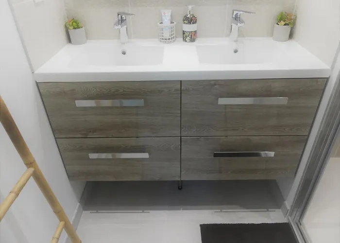 Hébergement de vacances Jolie Longère Près Canal Nantes-brest ' Pétanque Guenrouet