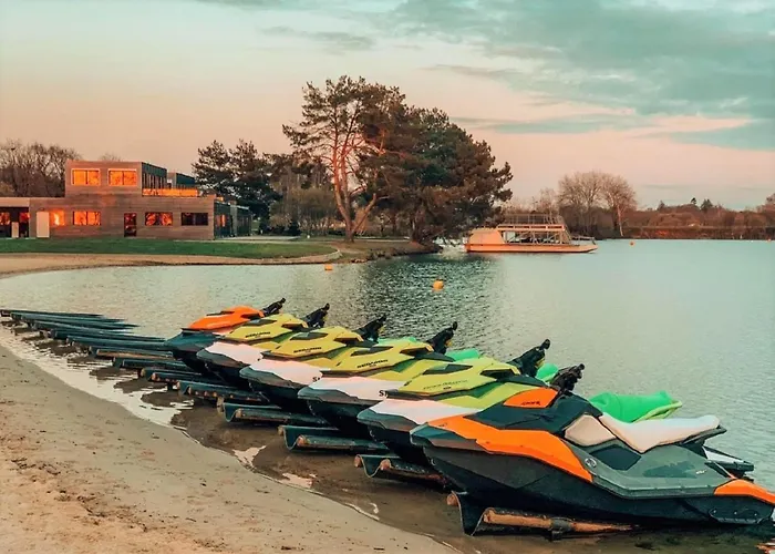 Jolie Longère Près Canal Nantes-brest ' Pétanque Hébergement de vacances *