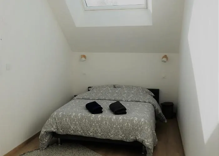 Jolie Longère Près Canal Nantes-brest ' Pétanque Hébergement de vacances *