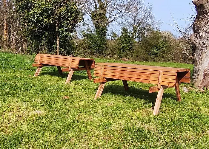 Jolie Longère Près Canal Nantes-brest ' Pétanque Guenrouet