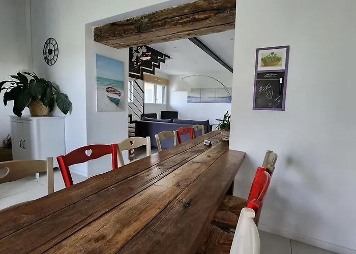 Jolie Longère Près Canal Nantes-brest ' Pétanque *