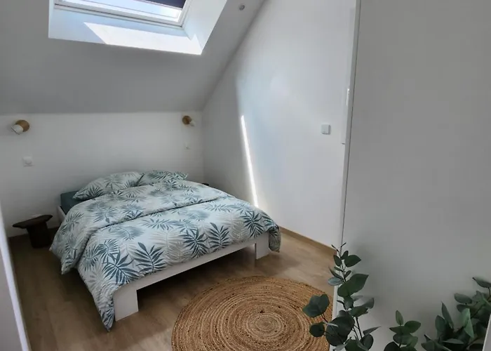 Jolie Longère Près Canal Nantes-brest ' Pétanque * Guenrouet